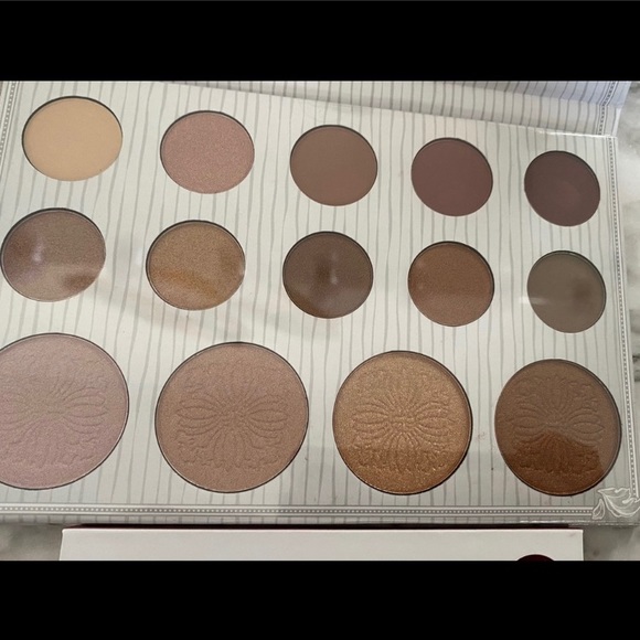 ❌Makeup Bundle #5 - Picture 3 of 3